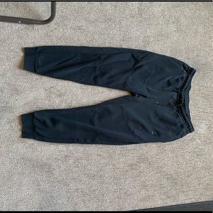 Nike Sportswear Tech Fleece Jogger Sweatpants. Color black. Size Large